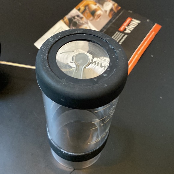 Ninja Coffee Bar easy Frother transform any type of milk to frothy foam - Picture 8 of 8